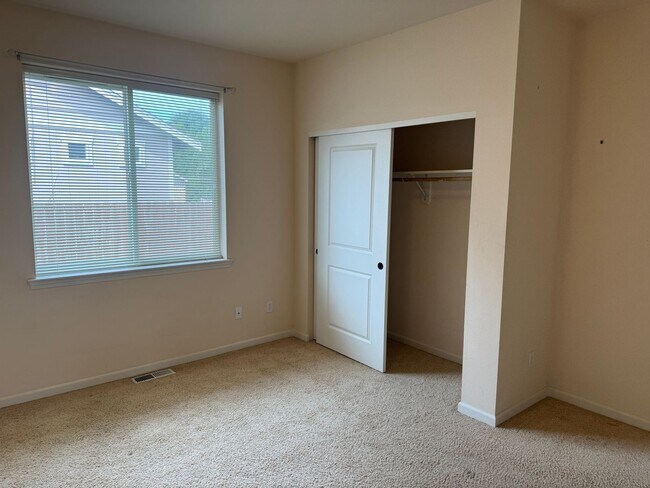 Building Photo - 1707 Ashford Way