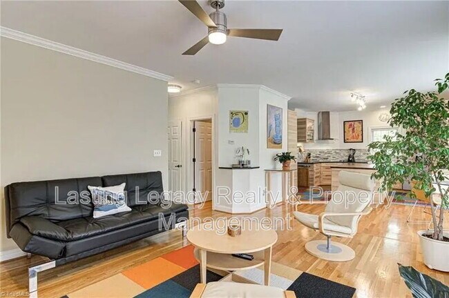 Building Photo - 475 Ashbry Run Dr