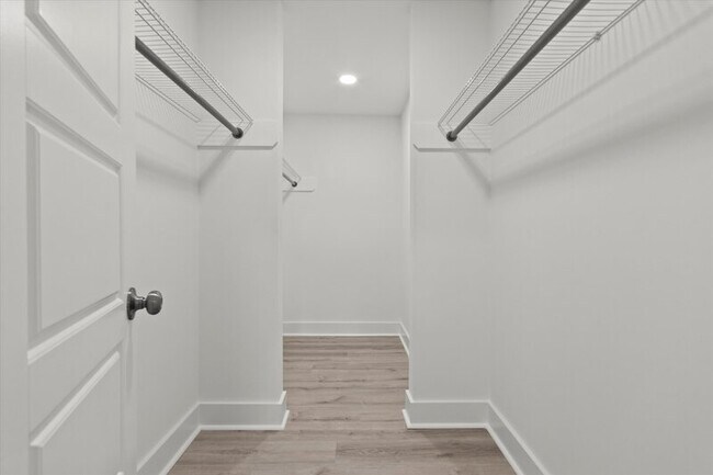 Building Photo - 233 Pine Ridge Rd