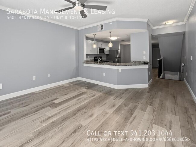 Building Photo - 5601 Bentgrass Dr
