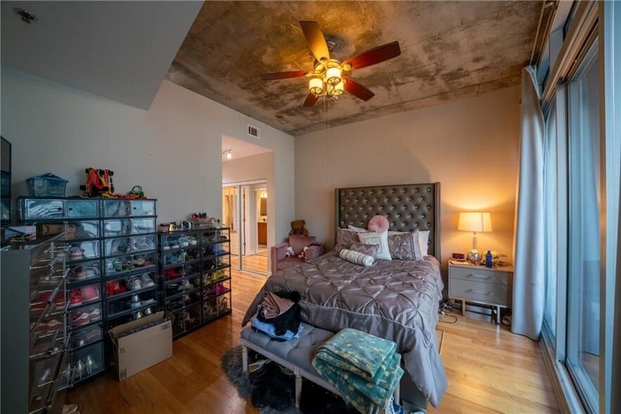 Building Photo - 44 Peachtree Pl NE