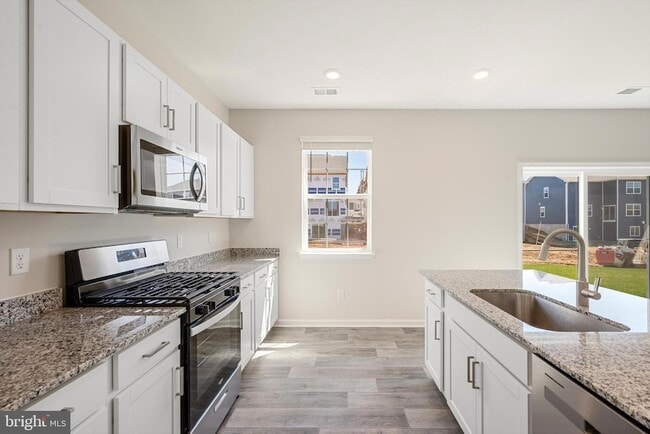 Building Photo - 114 Clerkenwell Dr