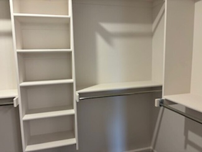 Building Photo - NEW HOME!