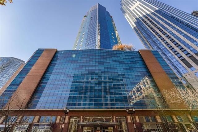 Building Photo - 77 Hudson St
