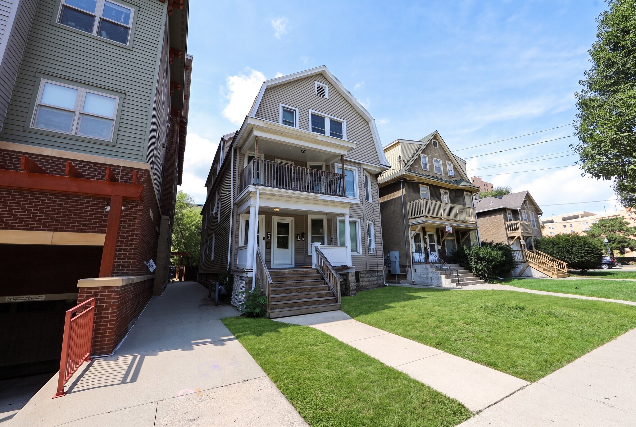 Building Photo - 410 W Mifflin St
