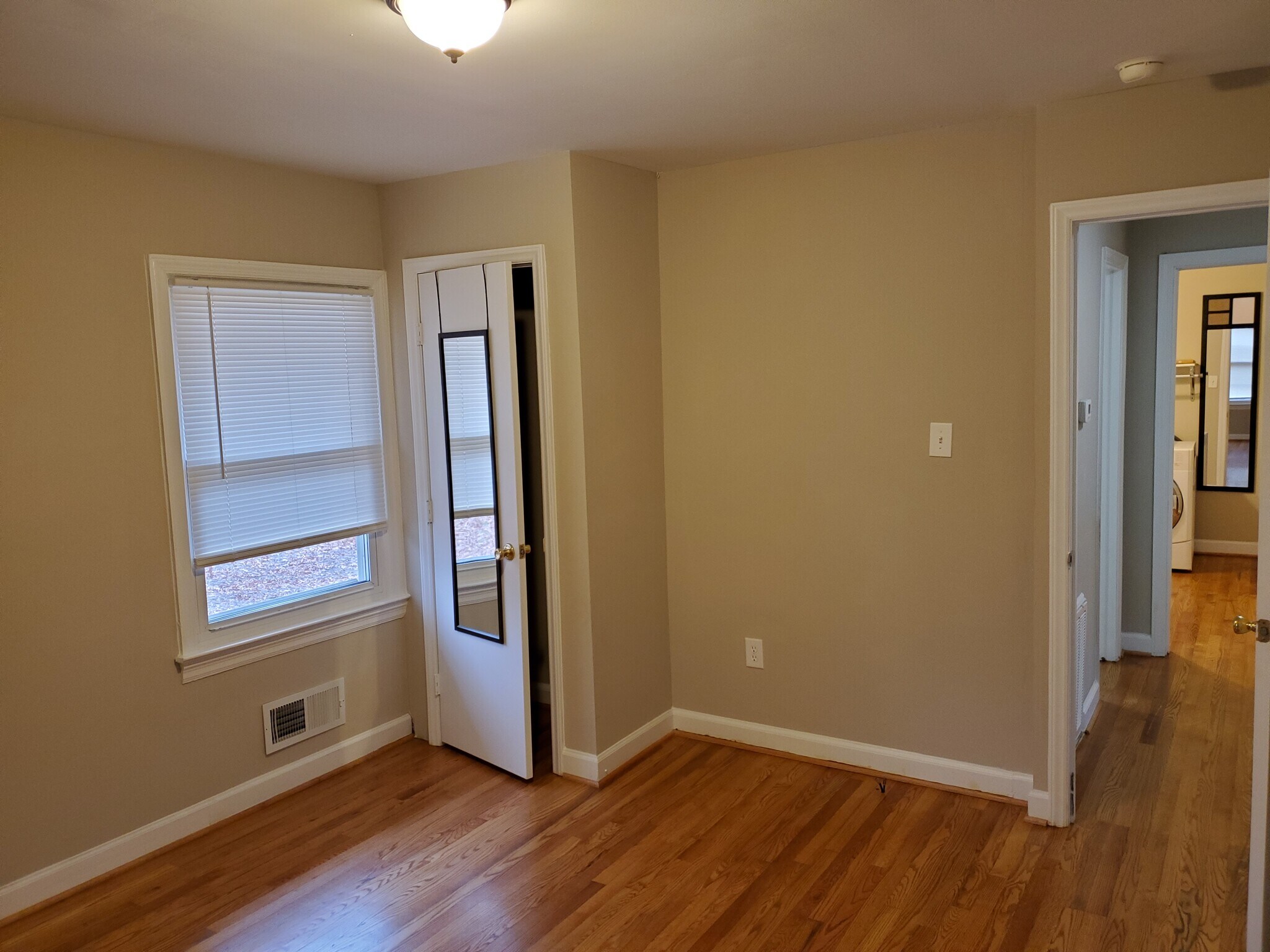 Bedroom 2 - 1225 Southerlund Rd