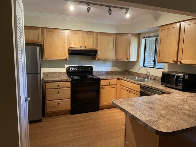 Building Photo - 152 Harvest Dr