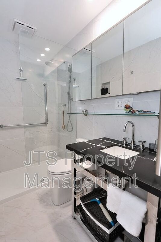 Building Photo - 2010 Promontory Point Ln