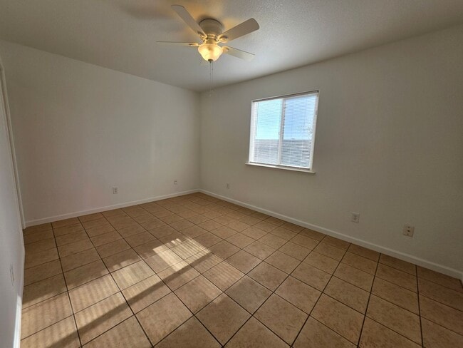 Building Photo - 3 Bedroom 2 Bathroom in Orosi Coming Soon!