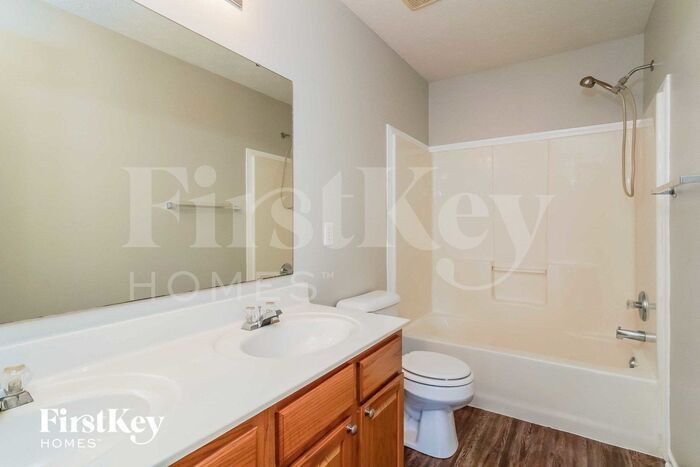 Building Photo - 694 Morgan Way