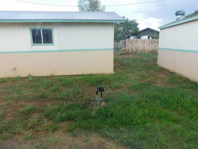 Building Photo - 154 E Papago Way