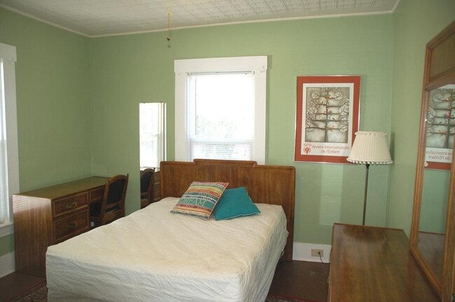 Building Photo - 35 Washington Ave