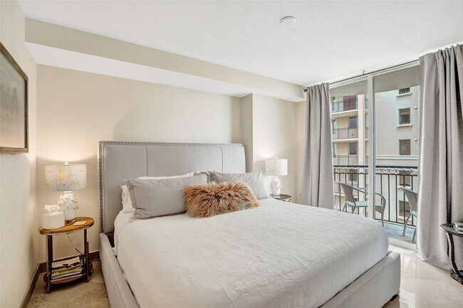 Building Photo - 2001 N Ocean Blvd