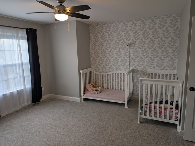 Building Photo - 6 Maxim Ct