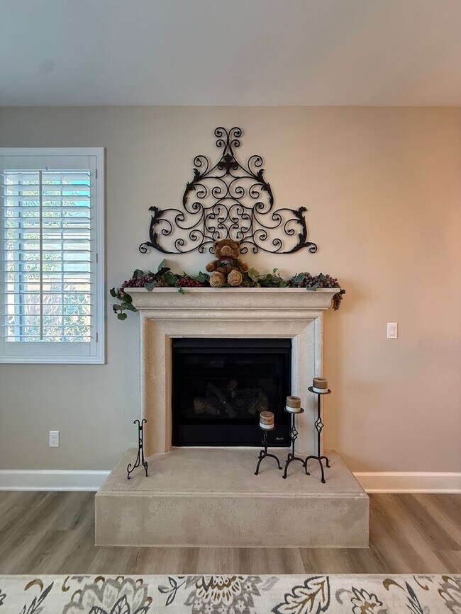 Building Photo - Beautiful Newer Meadows at Rice Ranch Sing...