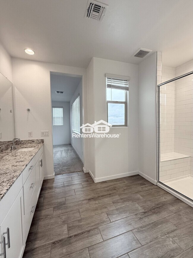 Building Photo - 4345 N 94th Dr