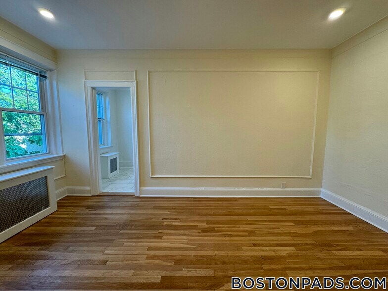 Building Photo - 100 Kilsyth Rd