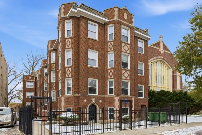 Building Photo - 7608 S Saginaw Ave