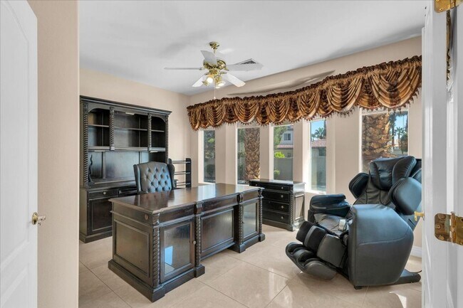 Building Photo - Beautiful Summerlin home in a gated community.