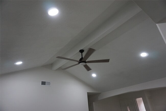 Building Photo - 15806 Sulky Trail Ct