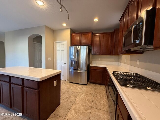 Building Photo - 435 Stradella Ct