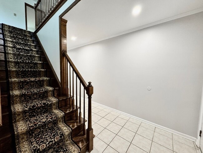 Building Photo - Ready NOW! A 4/2.5 in Glenwood! A Pet Friendly Home w/a HUGE Fenced Yard, Attached Garage!