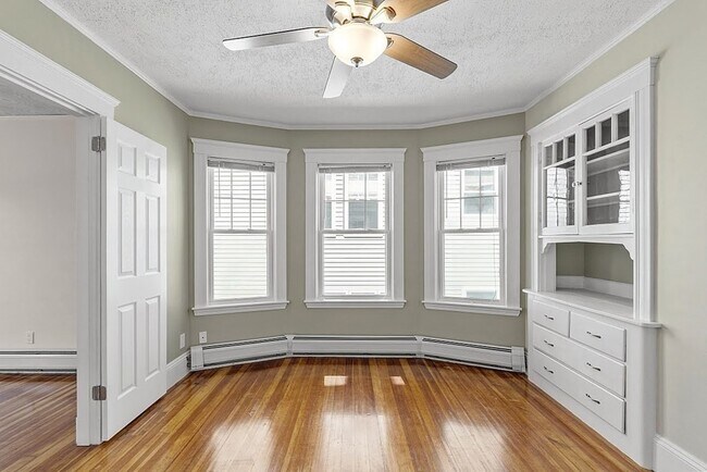 Building Photo - 59 Clarendon Ave