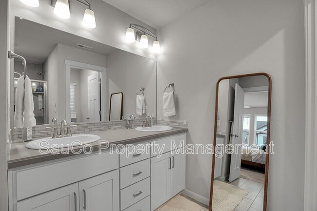 Building Photo - 1483 19th Ave