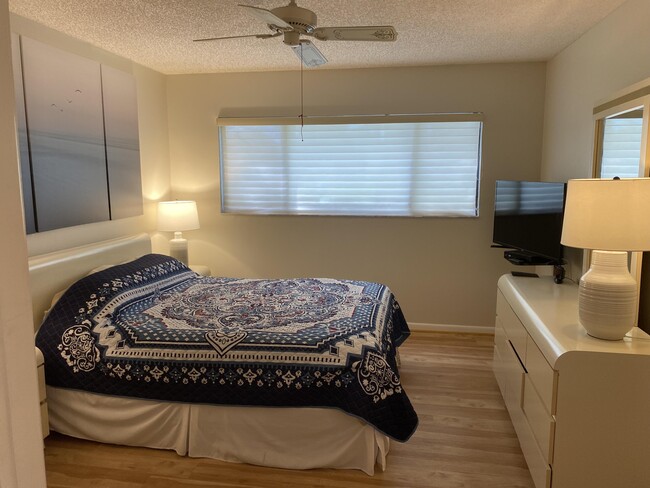Building Photo - 15496 Lakes of Delray Blvd