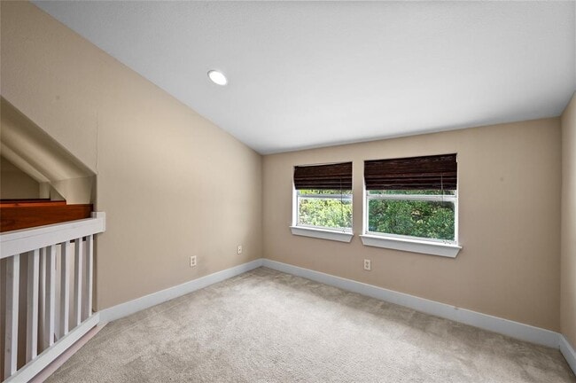 Building Photo - 1502 Medio Calle