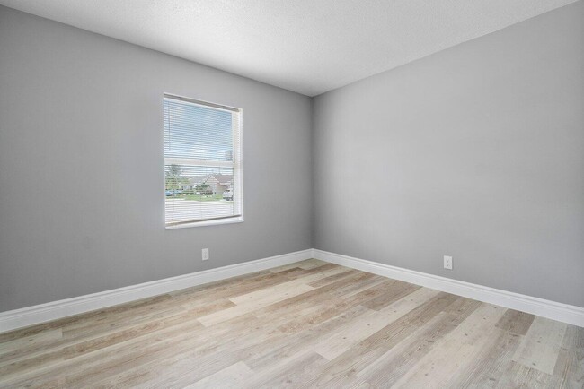 Building Photo - 5213 Blueberry Hill Ave