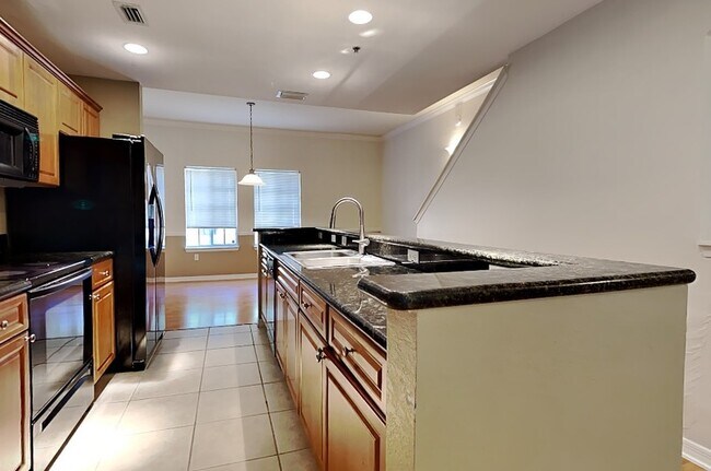 Building Photo - 5236 Hampton Beach Pl
