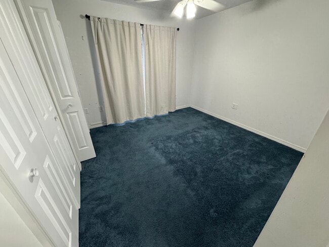 Building Photo - 4642 SW 45th Ln