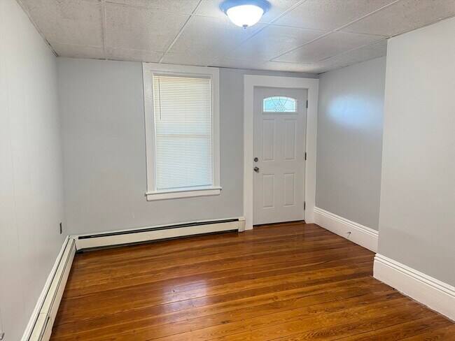 Building Photo - 326 Granite St