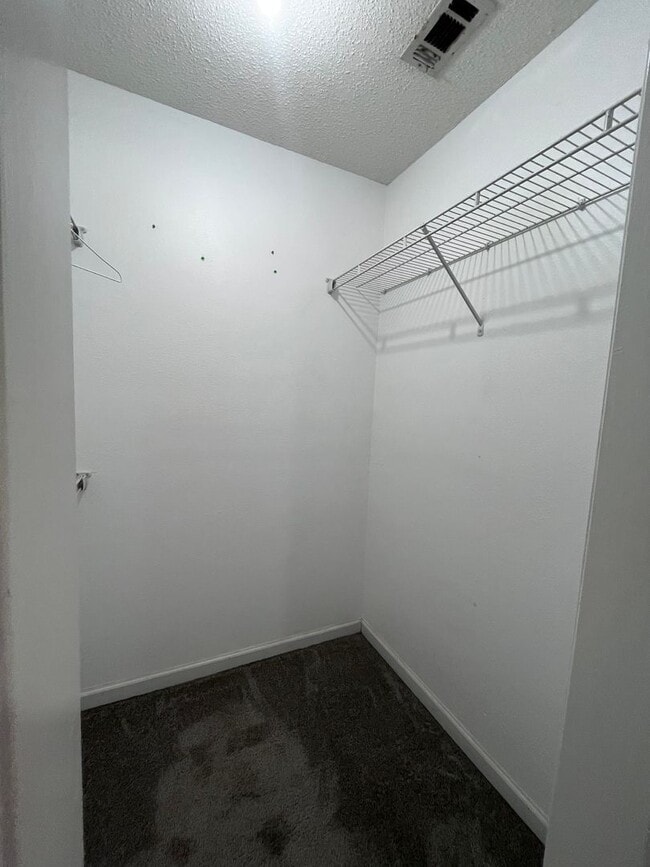 Building Photo - 3 BR/ 2 BA home located in Killearn Acres!