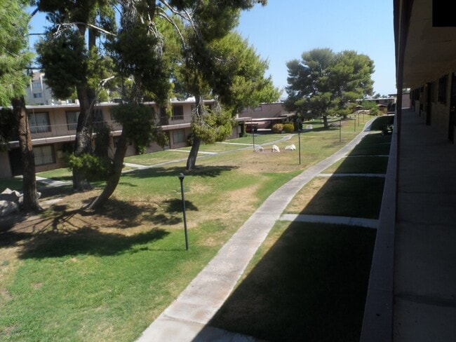 Building Photo - Affordable 1 Bedroom Condo In Central Las Vegas