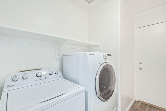 Building Photo - 23809 W Adams St