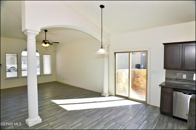 Building Photo - 781 Croxdale St