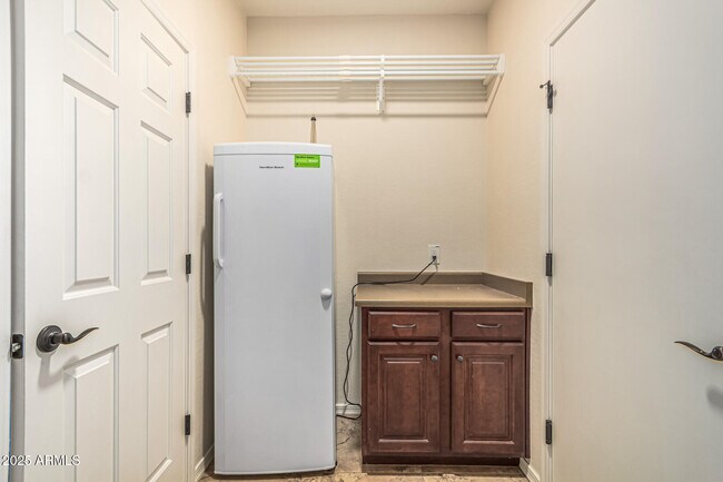 Building Photo - 4721 E Aldea Rd