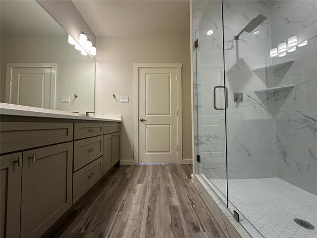 Building Photo - 809 Lotus Dr