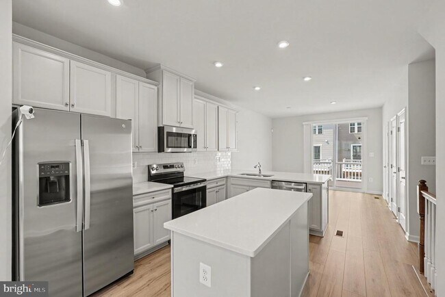 Building Photo - 4706 Torrey Ln