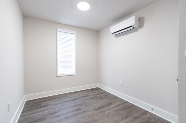 Building Photo - 2867 N Lee St