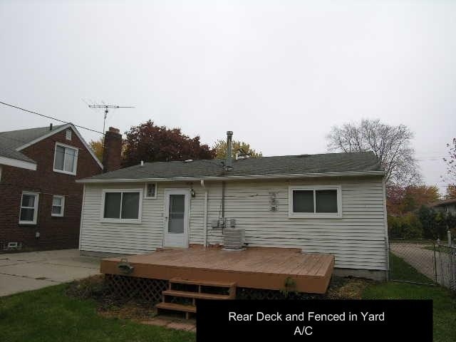 Building Photo - 16621 Wilson Ave