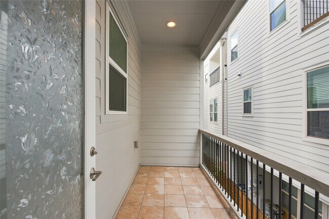Building Photo - 849 Fisher St