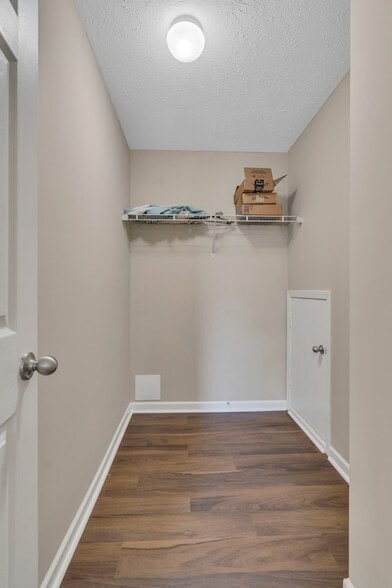 Building Photo - 7302 Autumn Crossing Way