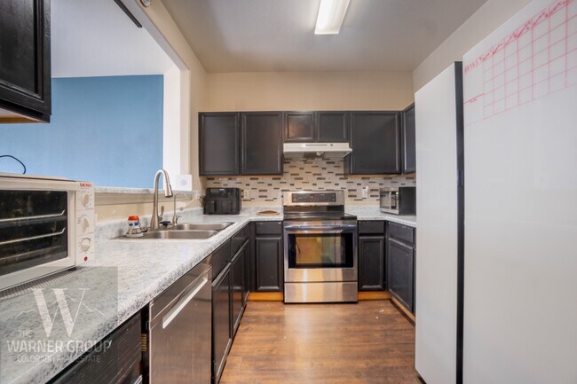 Building Photo - 8171 Snow Bowl Heights