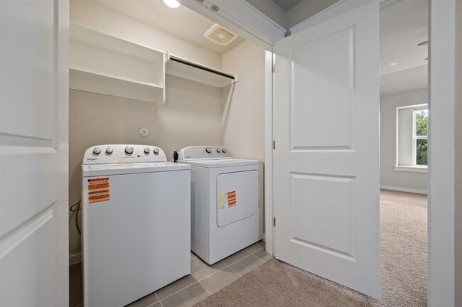 Building Photo - 2228 Rocoso Trl