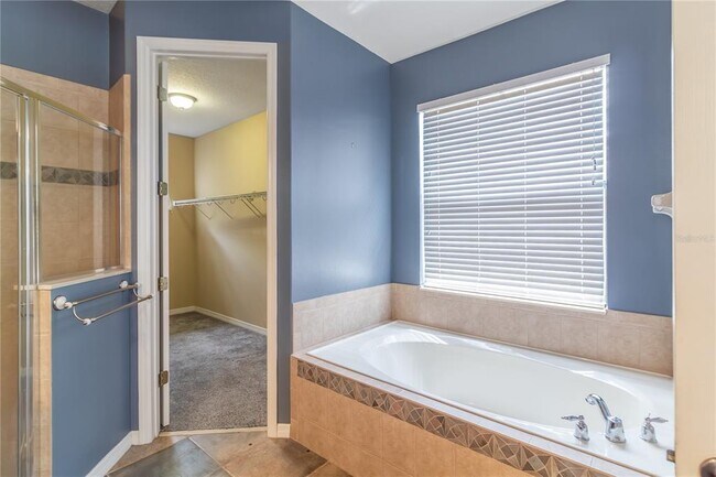 Building Photo - 2860 Lafayette Trace Dr