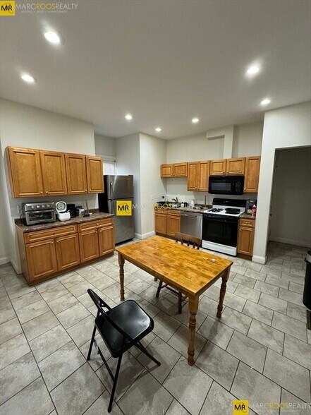 Primary Photo - 27 Orkney Rd