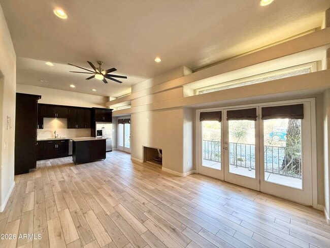 Building Photo - 15615 Chicory Dr